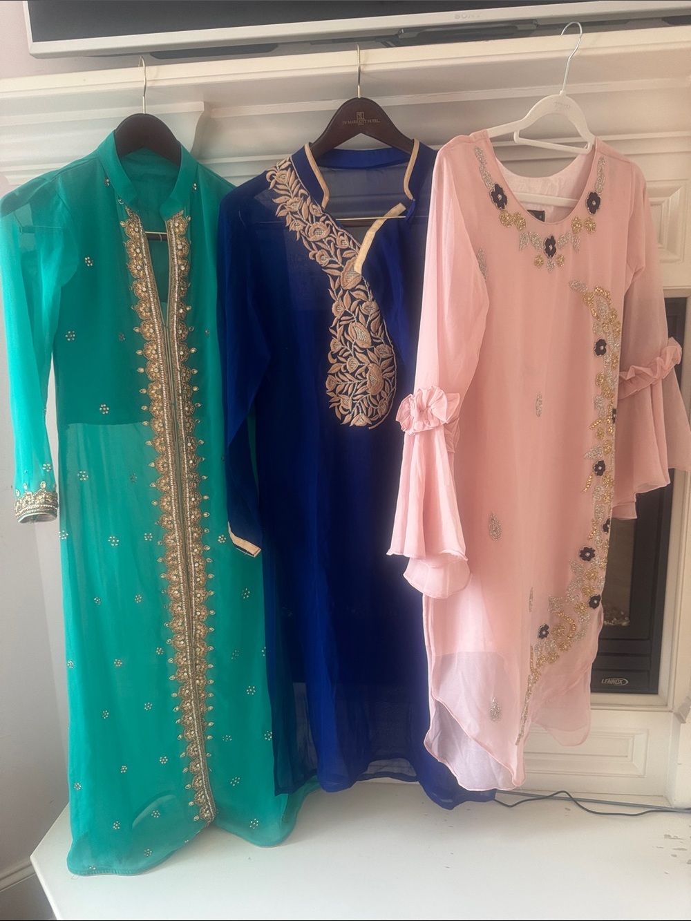 Blush Pink Embroidered Women's Kurta - Ethnic Wear